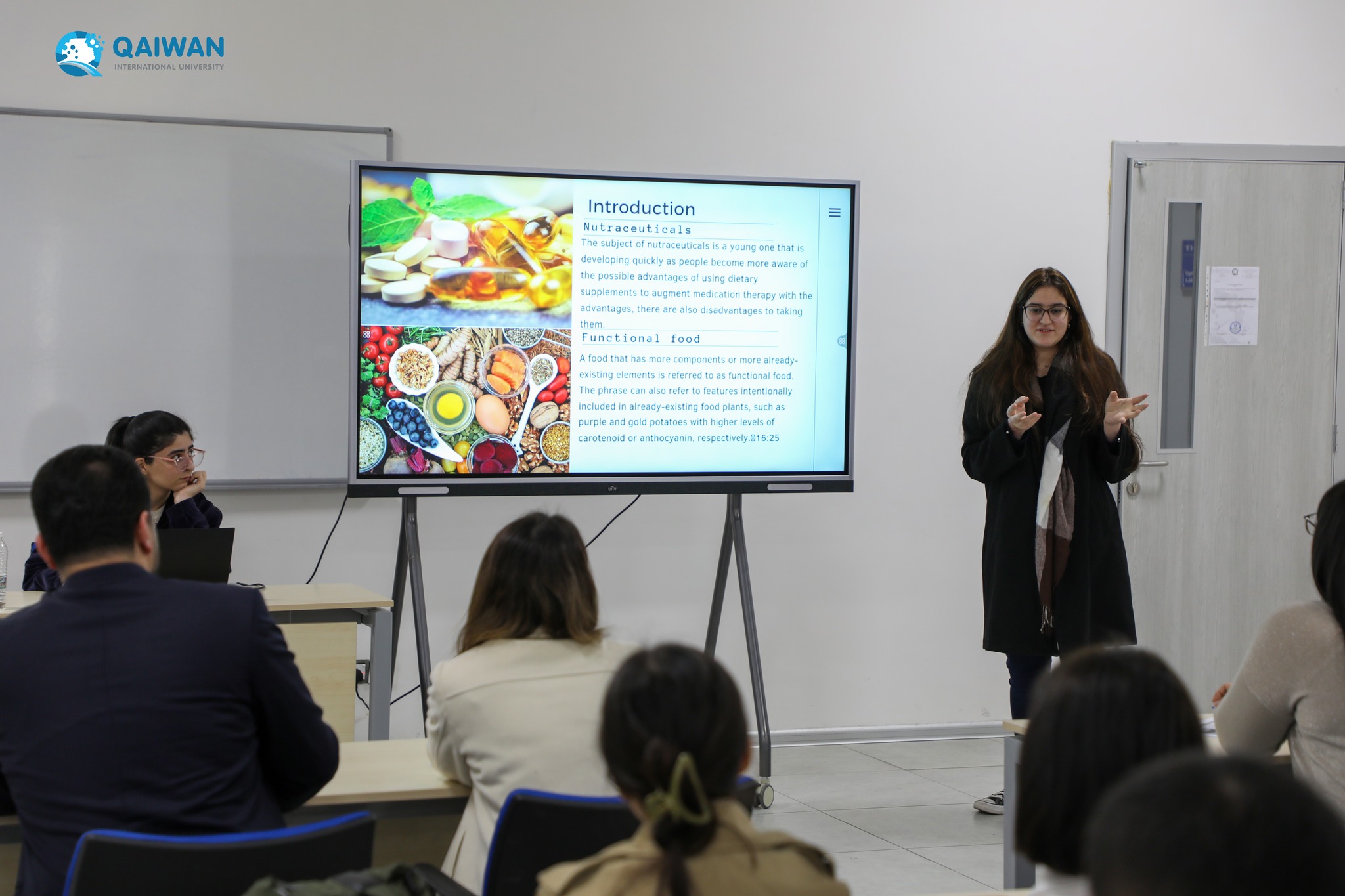 Seminar presentation by first-year students of the Faculty of Pharmacy